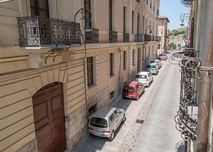 ゲストハウス Residenze Al Castello カリアリ